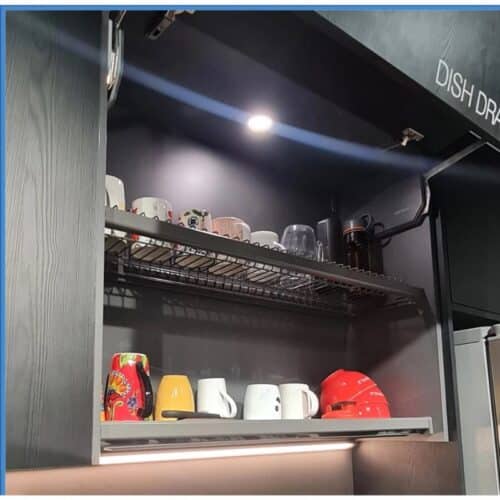 Ảnh thực tế phụ kiện tủ bếp khay hứng nước Hafele 544.01.387 đen 564X263mm