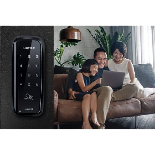 Khóa cửa điện tử Hafele ER4600-TCR 912.05.721 4 Ảnh thực tế Khóa cửa điện tử Hafele ER4600-TCR 912.05.721