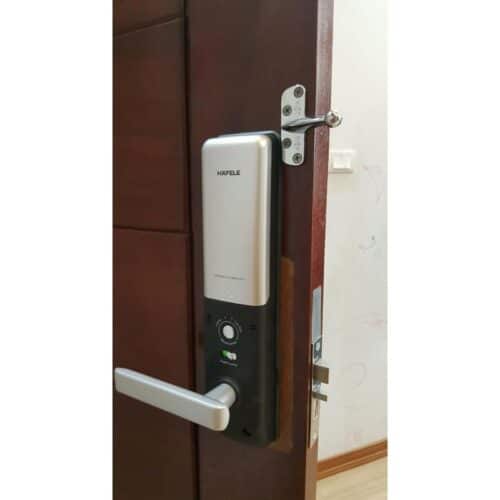 Ảnh thực tế Khóa điện tử Hafele EL8000 912.05.367 màu bạc