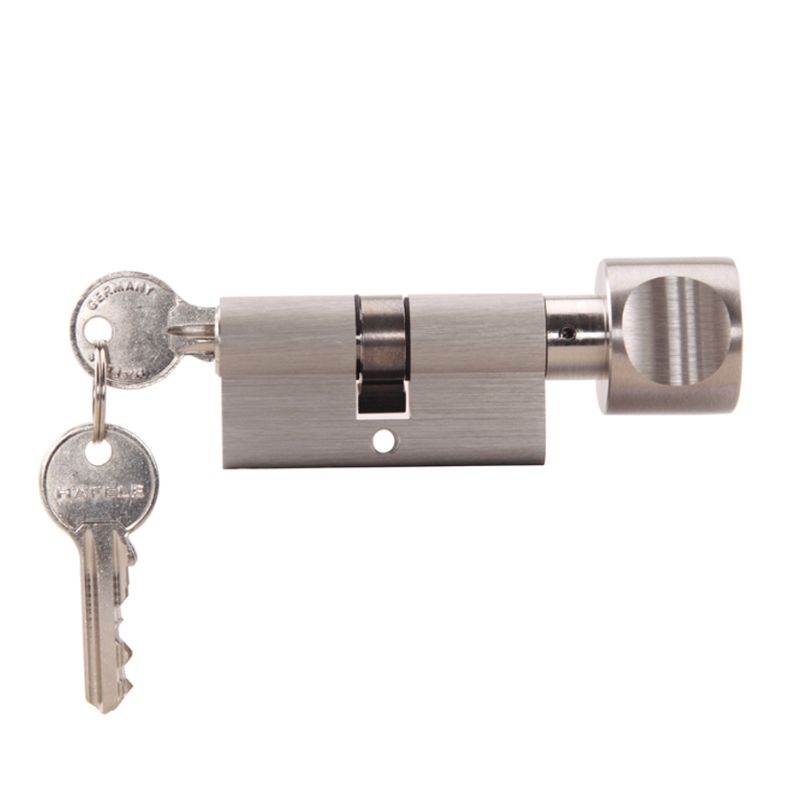 Ảnh thực tế ruột khóa 1 đầu chìa, 1 đầu vặn Hafele 916.96.313, 65mm Đồng thau Ảnh thực tế ruột khóa 1 đầu chìa, 1 đầu vặn Hafele 916.96.313, 65mm Đồng thau