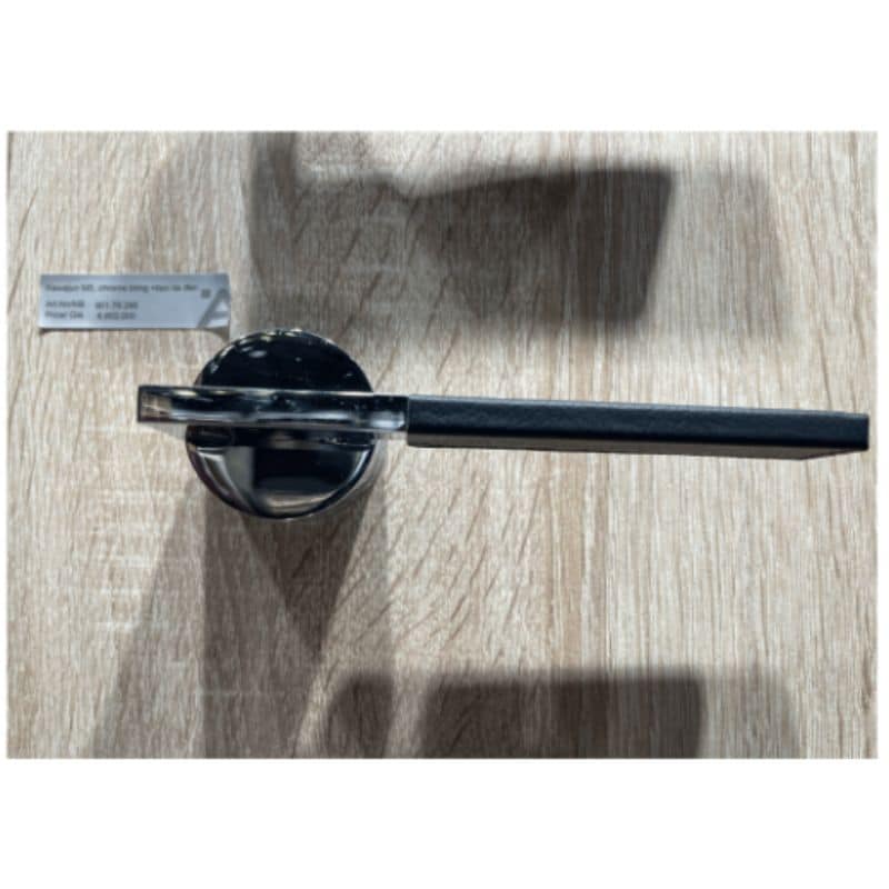 Ảnh thực tế tay nắm gạt có nắp che M5 Hafele 901.78.285 Ảnh thực tế tay nắm gạt có nắp che M5 Hafele 901.78.285