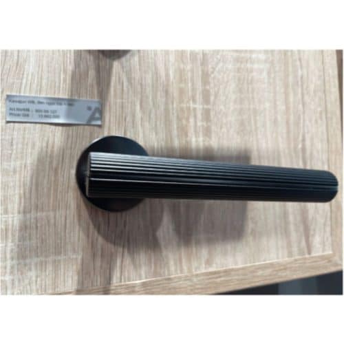 Ảnh thực tế tay nắm gạt có nắp che WB Hafele 900.99.127