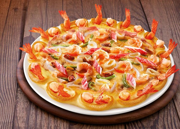Cách làm Pizza hải sản phô mai bằng nồi chiên không dầu