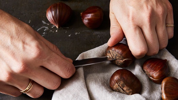 Nguyên liệu làm hạt dẻ nướng bằng nồi chiên không dầu