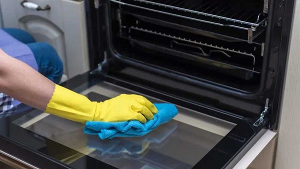 Cách sử dụng lò nướng Häfele 3 Vệ sinh và bảo quản lò nướng Häfele như thế nào