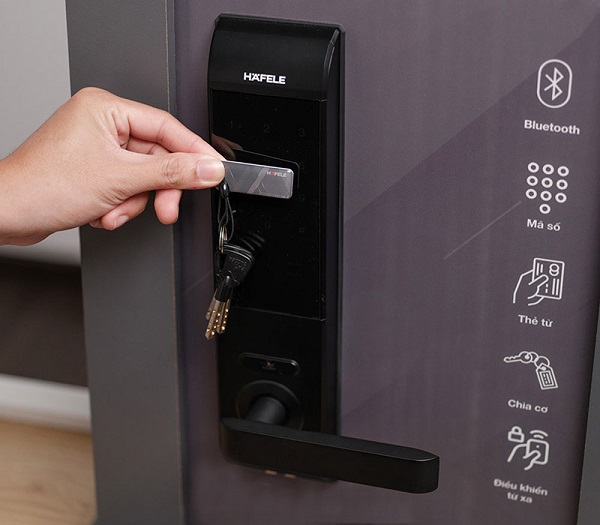 Đánh giá khóa cửa thẻ từ Häfele 1 Xuất xứ khóa cửa thẻ từ Häfele