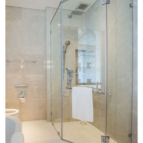 Ảnh thực tế bản lề phòng tắm kính 135º Hafele 981.77.904