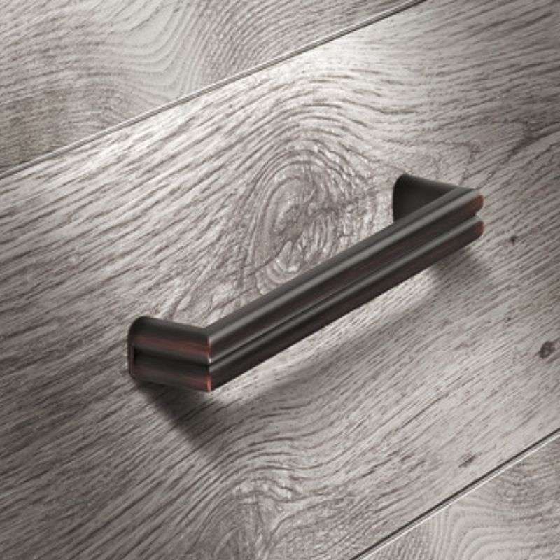 Ảnh thực tế tay nắm tủ 176mm H1570 Hafele 106.61.034 Ảnh thực tế tay nắm tủ 176mm H1570 Hafele 106.61.034