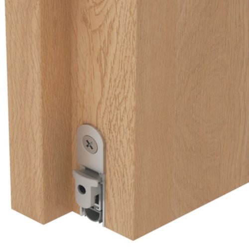 Ảnh thực tế thanh chắn bụi tự động 333 mm Hafele 950.45.011