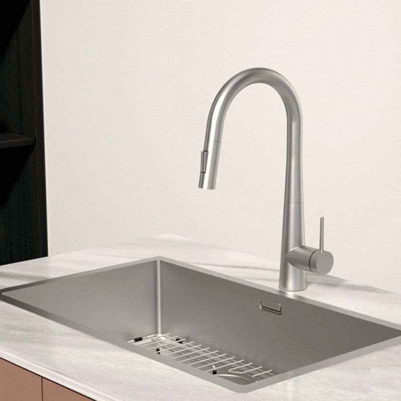 Ảnh vòi rửa bát nóng lạnh Hafele HT24-SH1P417-BR 570.85.041 có dây rút Ảnh vòi rửa bát nóng lạnh Hafele HT24-SH1P417-BR 570.85.041 có dây rút